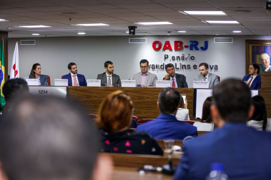 comissao de direito publico