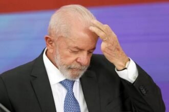 Pesquisa da Quaest realizada neste início de ano e que acaba de sair do forno nesta segunda (27) mostra que a popularidade do presidente petista continua em queda, despencando 5 pontos percentuais em relação ao último levantamento