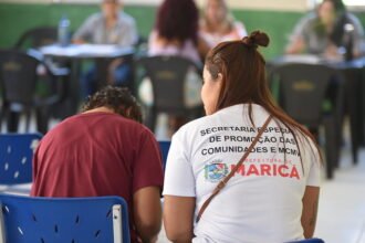 Prefeitura de Maricá leva oportunidades de empregos para moradores dos conjuntos habitacionais