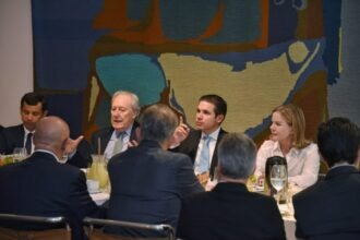 Governo quer poder para regulamentar a segurança pública, critica oposição