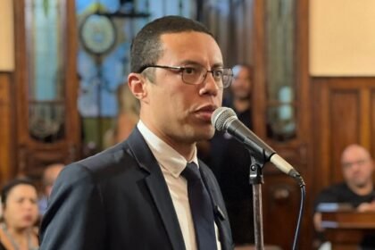 Em Niterói, royalties pagam show, mas alunos não têm onde estudar