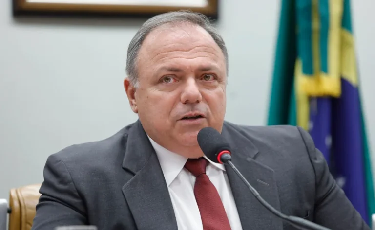 Pazuello apresenta lei para combater o preconceito contra os judeus