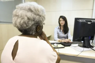 Fraudes no INSS podem elevar idade mínima de aposentadoria para 78 anos