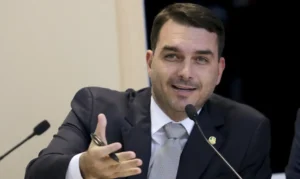 Projeto veta fuzil como 'ferramenta de trabalho' de bandido
