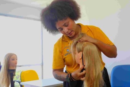 Governo do Estado oferece cursos e amplia oportunidades para jovens