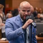 Deputado se irrita com onda de solidariedade à ministra e dispara críticas na Alerj