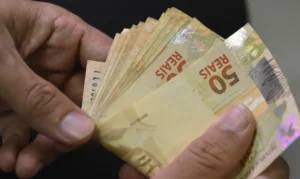 Mas como não há nada ruim que não possa piorar, o governo Lula quer aumentar ainda mais os impostos, com a proposta de elevação do IOF. Será que o brasileiro vai aguentar?