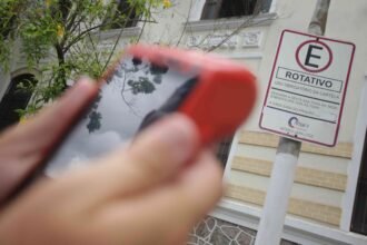 Niterói começa a multar motorista duas vezes pela mesma infração