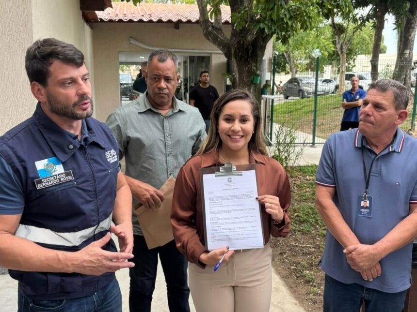 Prefeita de Araruama recebe secretário e anuncia obras importantes para a região