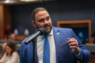 Deputado quer suspender pagamento das contas de água com valores acima da média até julgamento dos recursos