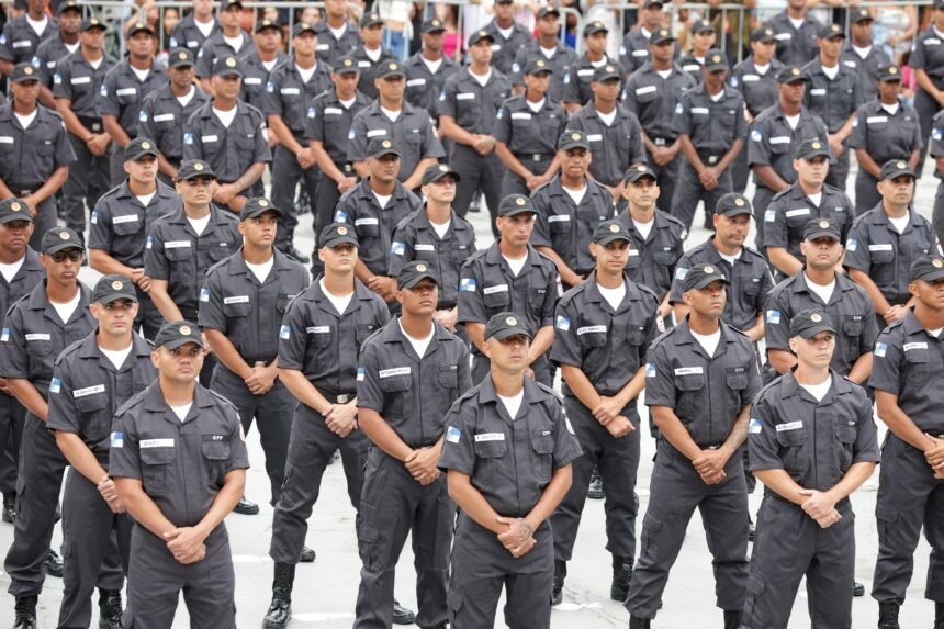 Governo do Estado vai reforçar policiamento nas ruas