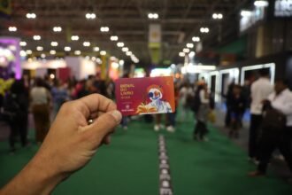 Governo do Estado investe mais de R$ 1 milhão para modernizar acervos de bibliotecas do interior durante a Bienal