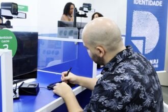 Gasta tempo! Falta de vagas no site do Detran-RJ em Niterói obriga moradores a se deslocarem até Bangu