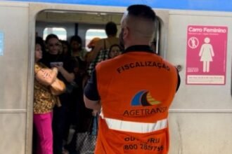 Conselheiro da Agetransp retira homens de vagões femininos e cobra melhorias nas estações da SuperVia