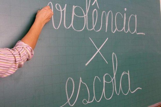 Profissionais da educação podem ganhar proteção contra violência no Estado do Rio