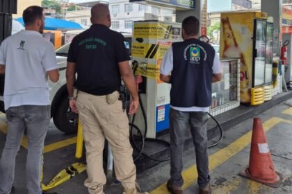 Golpe nos motoristas! Gasolina vendida nos postos chega a ter mais de 80% de álcool