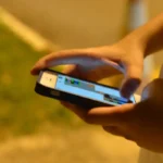 Senado analisa projeto que obriga pais a monitorar uso da internet