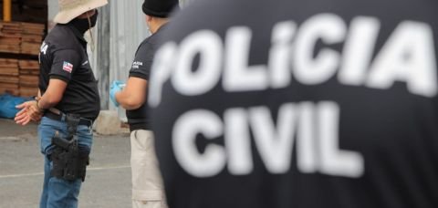 Condenado a mais de 25 anos de prisão por homicídio qualificado foge durante julgamento na Bahia