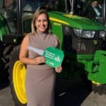 Prefeita Daniela Soares reforça compromisso com o campo ao receber trator agrícola no Rio de Janeiro