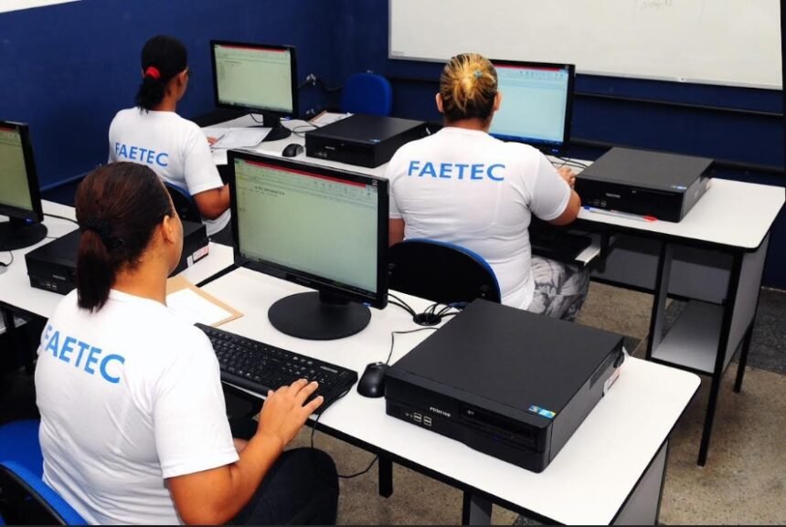 Faetec convoca profissionais para integrar programa que transforma vidas de mulheres em situação de vulnerabilidade