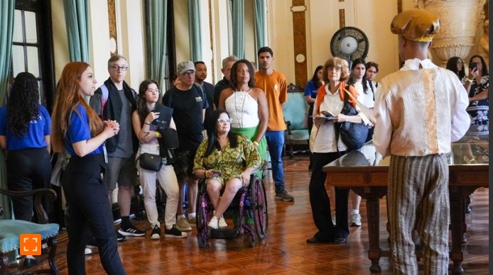 Palácio Tiradentes celebra 99 anos com visita teatralizada e reforça papel cultural da Alerj sob liderança de Rodrigo Bacellar