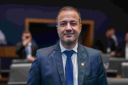'Sou movido pela vontade de Deus e do povo'