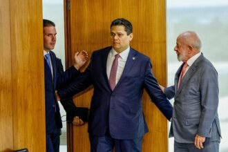 Aumento do IOF vira bomba política para o segundo semestre