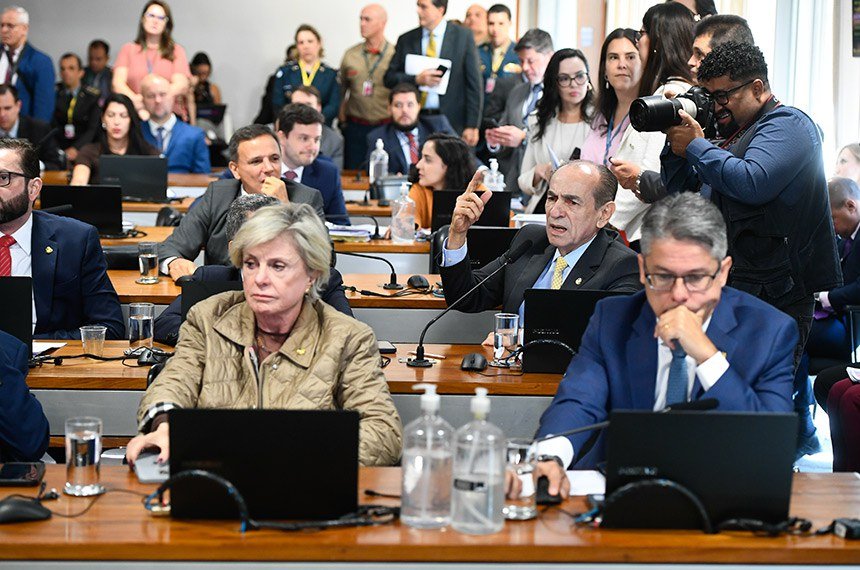 Novo Código Eleitoral passa por última comissão nesta semana para ir a plenário até fim do mês