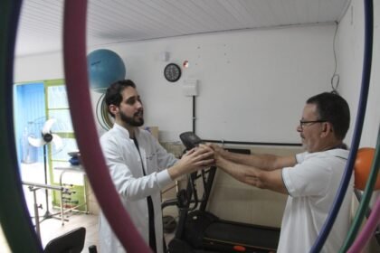São Gonçalo amplia acesso à reabilitação com nova clínica no Centro: gestão Capitão Nelson acelera avanços na saúde