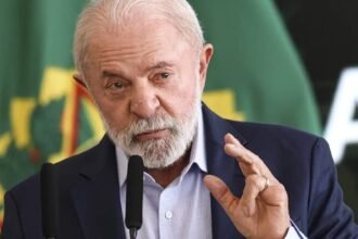 Maioria dos brasileiros diz que Lula falhou no tarifaço — e não merece reeleição, mostra pesquisa Ipsos-Ipec