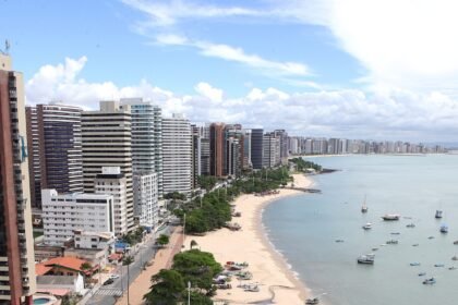 Comando Vermelho já controla a venda de bebidas nas praias de Fortaleza (CE)