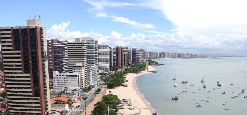 Comando Vermelho já controla a venda de bebidas nas praias de Fortaleza (CE)