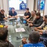 Prefeito de Mangaratiba se reúne com mototaxistas e taxistas para aprimorar mobilidade urbana