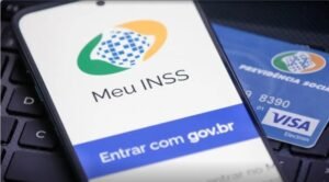 INSS: aposentados que aderiram a acordo com governo perderam direito de receber em dobro os descontos indevidos