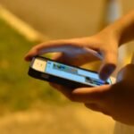 Deputado propõe educação digital nas escolas para combater crimes virtuais contra jovens