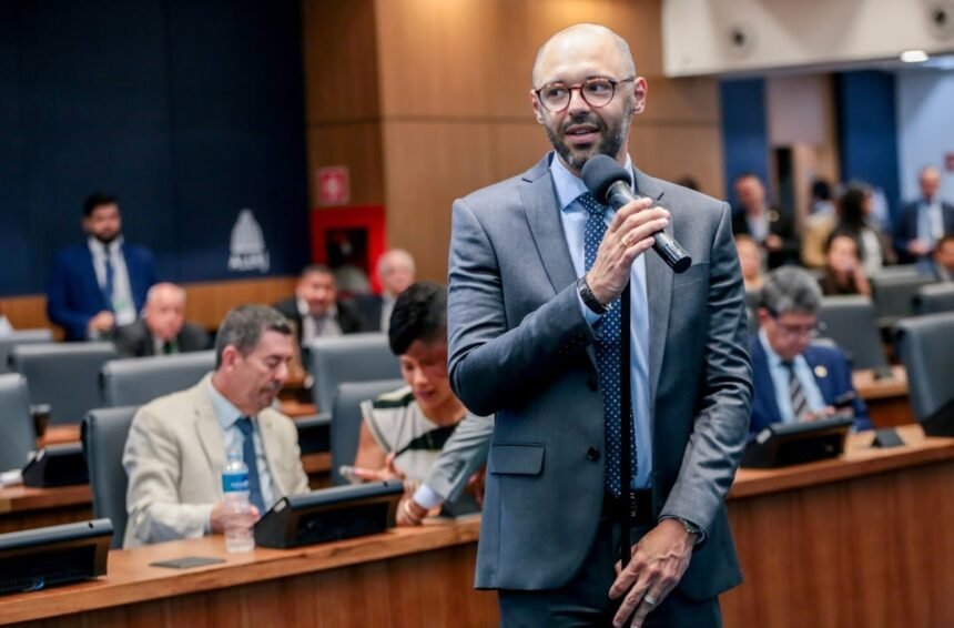 Knoploch acusa coordenadores do Segurança Presente de desrespeitar deputados e ameaçar comerciante na Tijuca