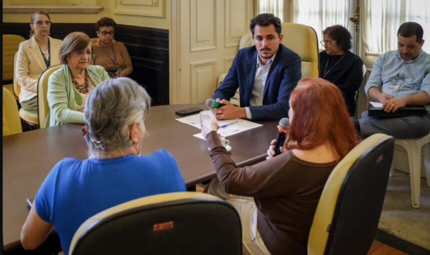 Em audiência na Câmara do Rio, moradores alertam para riscos e prejuízos causados por aluguéis de curta temporada
