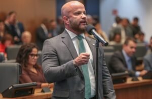 Renan Jordy alerta para 'inversão de valores' no Brasil: Bolsonaro preso, criminoso reincidente 86 vezes solto