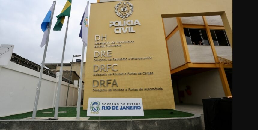 Governador Cláudio Castro inaugura três novas delegacias especializadas na Baixada Fluminense