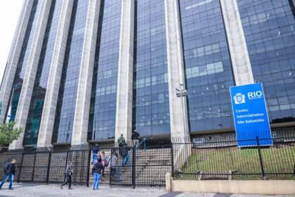 Apesar de seu peso político, Rio amarga posição entre as piores capitais em gestão fiscal, revela Firjan
