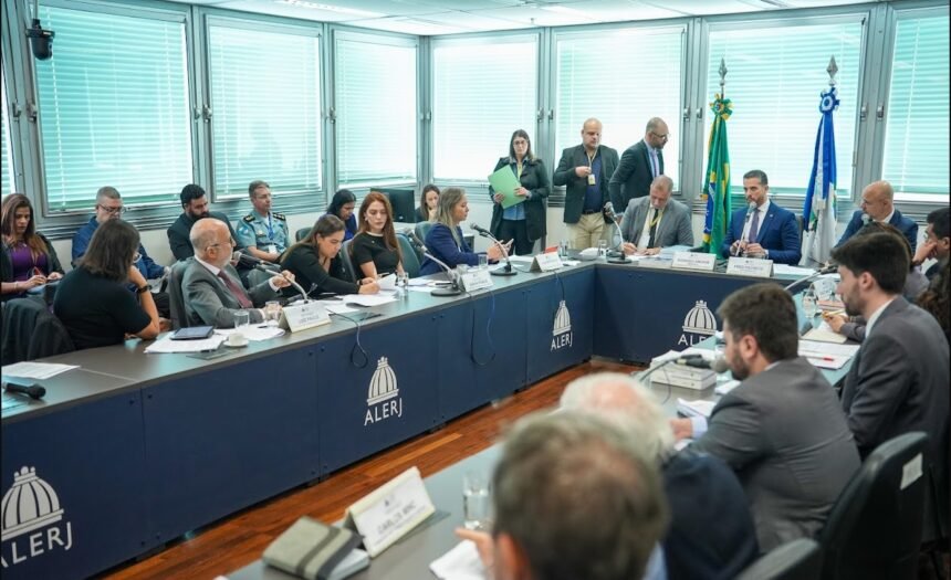 Deputados bolsonaristas defendem leilão de imóveis públicos usados pela militância da esquerda