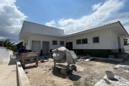 Saquarema acelera obras da UBS do Guarani e reforça liderança regional em saúde pública