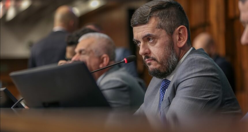 Bacellar mantém palavra e garante valorização dos auditores do Estado na Alerj