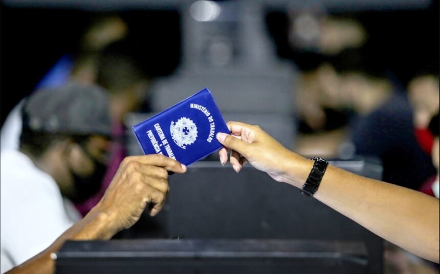 Rio de Janeiro dispara na geração de empregos e ultrapassa 81 mil novas vagas em 2025