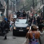 Claudio Castro sanciona 'Pacote de Enfrentamento ao Crime' proposto por Bacellar