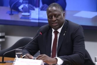 Câmara debate nesta quinta (15) denúncias de 'trabalho escravo' no Mais Médicos do Governo Lula