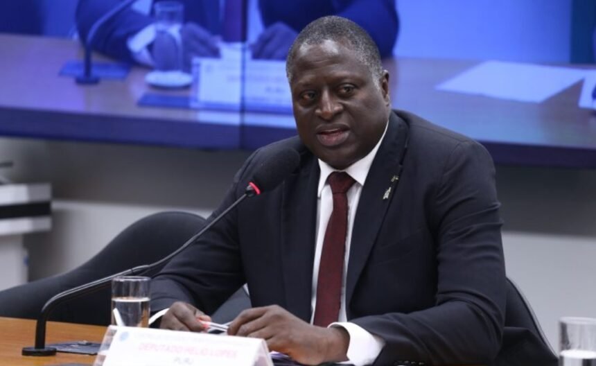 Câmara debate nesta quinta (15) denúncias de 'trabalho escravo' no Mais Médicos do Governo Lula