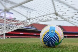 Futebol no Rio ganha novo 'bandeirinha' fora das quatro linhas: segurança será reforçada com protocolo inédito