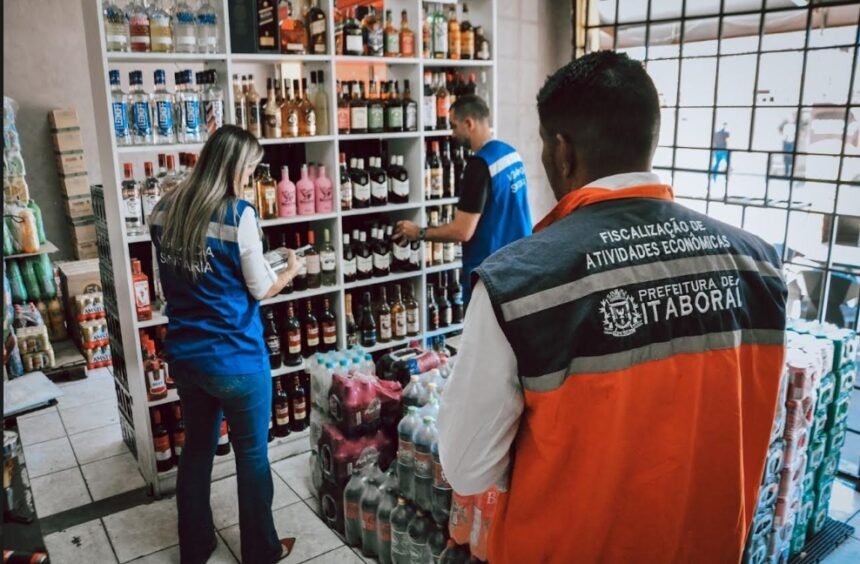 Itaboraí intensifica fiscalização para combater venda de bebidas com metanol