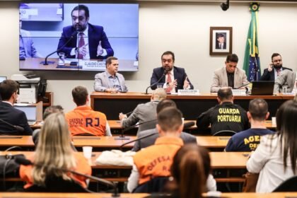 'Ser traficante virou vantagem', denuncia Cláudio Castro em audiência sobre segurança pública na Câmara